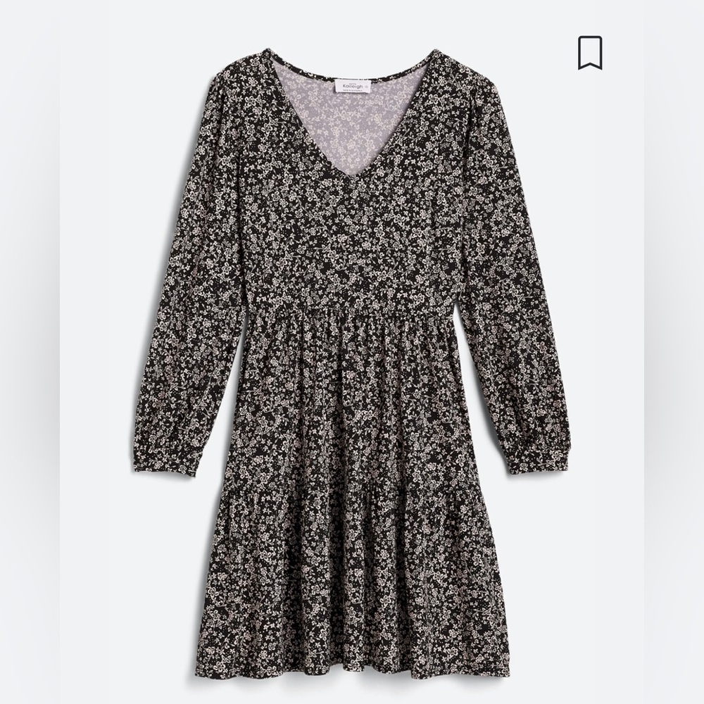 Kaileigh brand Magdalena Long Sleeve Knit Tiered Dress, size medium